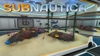 Subnautica  E20 Alien Containments amp Hatching Eggs [upl. by Cassil]