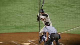 北海道日本ハムファイターズ 大谷翔平 バッティングフォームampバッティング（スローモーション）【ライトフェンス直撃のツーベースヒット】 （Shohei Ohtani） [upl. by Dorej]