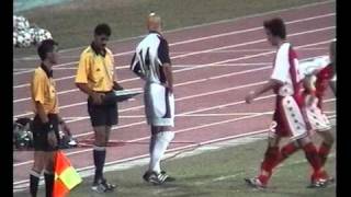 Fabian Barthez of Manchester United as an outfield player in a friendly match in Singapore in 2001 [upl. by Genesa]