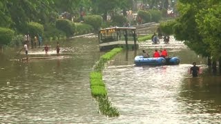 Jakarta sous les eaux [upl. by Eecyak]