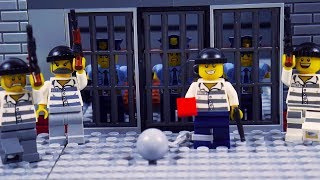 Lego Escape from the Police station [upl. by Elita]