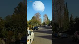 Une météorite tombe sur la terre😰 Qui sauvetu  shorts viral [upl. by Sharline]