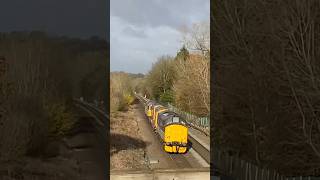 Trains at South Wingfield 121124 57003 drags 201182013237409 to BARROWHILL [upl. by Frantz]