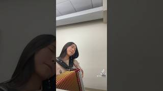 Ya levántate mamichulis💗 acordeon vallenato viral shorts [upl. by Leahey]