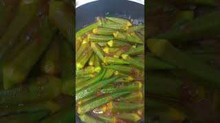 Cooking okra in tomato sauce vegetable okra lutongbahay shortvideo viralshorts [upl. by Dearborn]