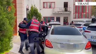 Qarkullonte i armatosur arrestohet në flagrancë 42vjeçari [upl. by Ong]