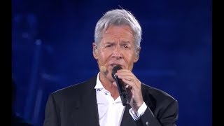 Claudio Baglioni quotAl centroquot su Rai1 Anticipazioni e scaletta dei brani  Sabato 15 Settembre 2018 [upl. by Lisandra]