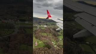 Aterrizando en el aeropuerto de Bilbao 2024landing at Bilbao airport spainaeroplane landing [upl. by Nagah]