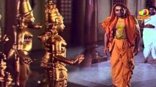 Sri Mantralaya Raghavendra Swamy Mahatyam Scenes  Somayajulu chooses Rajnikanth as his successor [upl. by Adnorahs758]