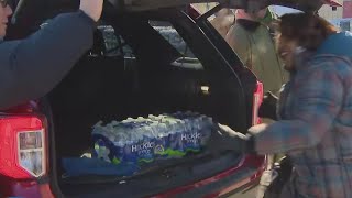 Dixmoor hands out free water bottles to residents [upl. by Ttenna926]