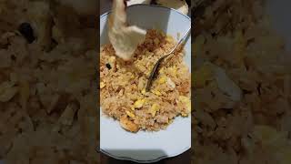 Makan nasi goreng telor oreg dan kerupuk udang enak tenan [upl. by Shah]