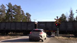 Operail T7306 passed LAPPOHJA SATAMA km 01880440 level crossing  Hanko Finland [upl. by Abbe]