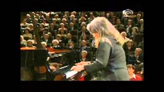 Robert Schumann Klavierkonzert aMoll op 54 Riccardo Chailly  Martha Argerich [upl. by Ecnirp]