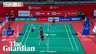 Epic 211shot badminton rally delights fans in Malaysia [upl. by Rana]