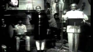 O Duniya Ke Rakhwale  Mohammad Rafi Live With Naushadmp4 [upl. by Dougal932]