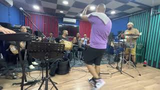 Tambora Killer Recording Merengue  Geovanny Dion  La Victima Audio Celular [upl. by Neelasor]