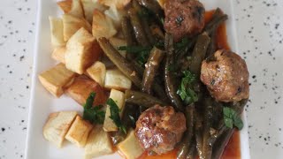 Haricots verts sautés avec boulettes de viande haché [upl. by Nivalc]