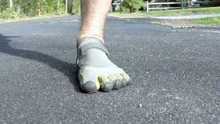 Forefoot Strike in Vibram Fivefingers  Super Slow Motion [upl. by Gavrielle]