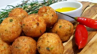 Bolinho de Bacalhau  Super Fácil e Crocante [upl. by Crabb]