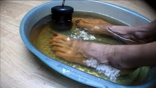 Could Detox Foot Baths Actually Remove Toxins From Your Body [upl. by Pence]