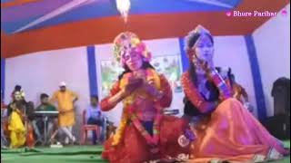 Kanha Kaate Matna Chutki Meri  Matak Matak Ke Chale Radhe Kamar Kasuti Haale FineDigital Lyrics [upl. by Jeanna]