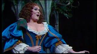 Joan Sutherland amp Graham Clark  quotVerranno a te sullaurequot LUCIA DI LAMMERMOOR Donizetti 1979 [upl. by Ilaire71]