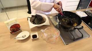 How to Cook JUMBO Seafood Signature Black Pepper Crab [upl. by Gilcrest]