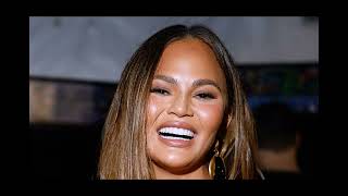 Chrissy Teigen roasts John Legend for not knowing what a grand slam was before attending the World S [upl. by Suzette]