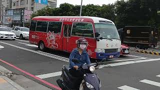 20220906 遠百竹北接駁車 行經文興路 MOV 7826 [upl. by Samot]