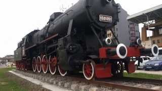 Locomotiva cu aburi 1501051 din 1943 expusa in fata Garii Galati [upl. by Krell]