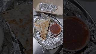 Kaisa diya 😜 quesadillas mexicanfood foodvlog foodshorts foodie foodlover foodies food [upl. by Elcarim]