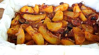 PATATAS CON CHORIZO Y TOMATE AL HORNO FÁCIL RÁPIDO Y SIN MANCHAR [upl. by Newfeld]