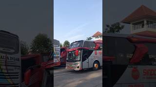 BUS MBOISSNYA SINDORO SATRIAMAS MIKA LINE TANGERANG  MADIUN [upl. by Imik]