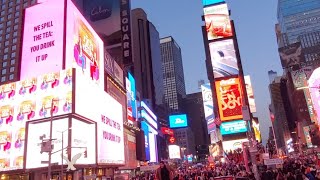 Times Square Live [upl. by Sauer]