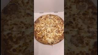 Our Chicken Alfredo Pizza pizzatime breton grandrapids chickenalfredo chickenalfredopizza [upl. by Maddeu289]