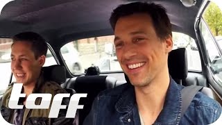 Florian David Fitz quotHin und wegquot bei Stars in Cars  taff [upl. by Lindly]