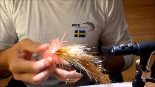 Pike Fly Flash Streamer [upl. by Brien]