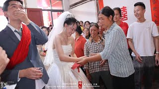 中国贵州遵义农村婚礼，这是一部非常令人感动落泪的婚礼Aruralweddingin ZunyiGuizhouChinaisaverytouching and tearjerkingwedding [upl. by Anelat]