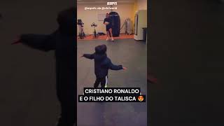 CRISTIANO RONALDO BRINCANDO COM FILHO DO TALISCA 😍 Shorts [upl. by Raff]