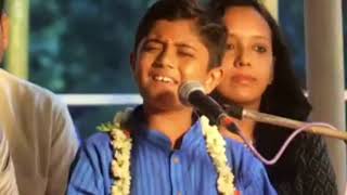 Rahul Vellal singing in the presence of Gurudev Sri Sri Ravi Shankar at BangaloreAshram [upl. by Ettenaej]