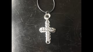 diy sieraden Chainmaille kruis hanger  cross pendant [upl. by Ruckman735]