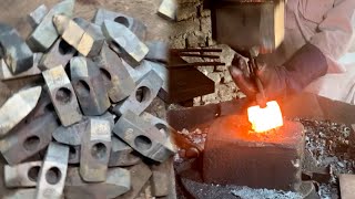 Blacksmith Technique Of Making Hammer From Rusted Iron Rod In Factory [upl. by Eyram360]