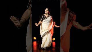 Moloyo batashe  Dance Cover  viral dance bengalisong tulikaroy youtubeshorts danceshorts [upl. by Ekralc730]