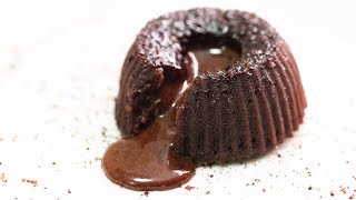 BOURNVITA MOLTEN LAVA CAKE IN 8 MIN l EGGLESS amp WITHOUT OVEN [upl. by Rycca306]