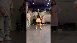 Kajra re  Deepak Tulsyan Choreography  GM Dance Centre  Ravya The Rockstar GMDC youtubeshorts [upl. by Frohne453]