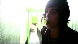 Kellin Quinn from Sleeping With Sirens warms up by singing the ApocoreTV jingle [upl. by Leemaj]