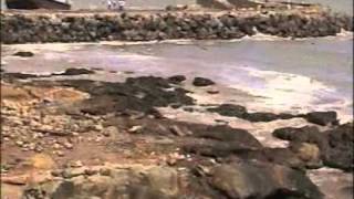 Tsunami at Kanyakumari Tamil Nadu India Boxing Day 2004 video 2 [upl. by Aisirtap]