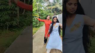 Chittiya kalaiya ve trying dance hindi [upl. by Refinnaej]