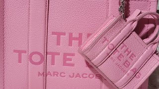 Whats In My Marc Jacobs tote bag in Fluro candy 🩷 [upl. by Eisiam]