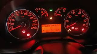 Fiat Grande punto e classic spiego il menu e sotto menu dellauto settagi km ora data volume suoni [upl. by Ettezzus726]